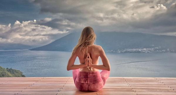 Yoga im Eagle’s Nest