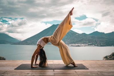 Discover the Top 6 Yoga Retreat Benefits: Unlock the power of Transformation