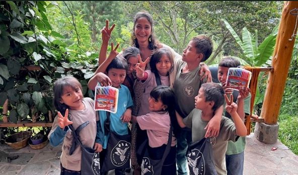 Empoderando a Próxima Geração: Colaboração entre Eagle’s Nest Atitlán e UMA