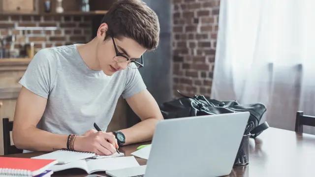 5 Best Apps That Help Students With Their Homework