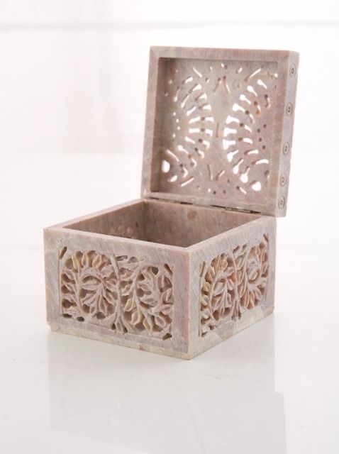  Hand-Carved Soapstone Jewellery Box(Square Floral Design) 4