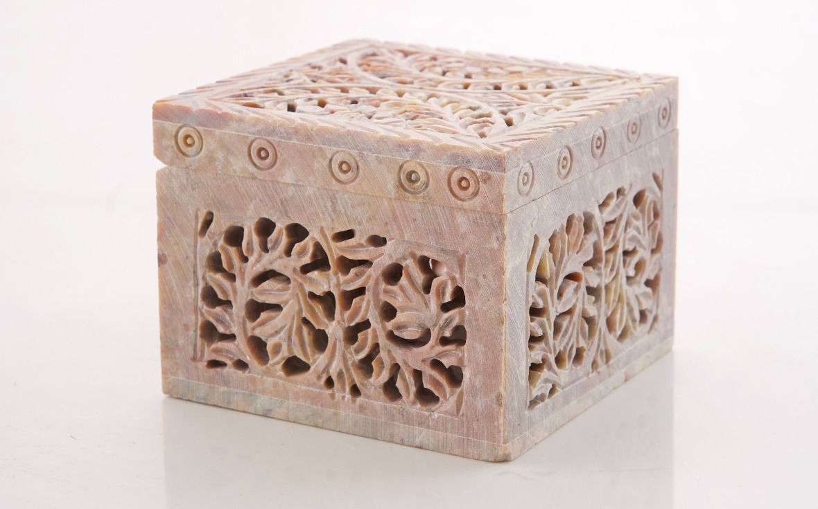  Hand-Carved Soapstone Jewellery Box(Square Floral Design) 2