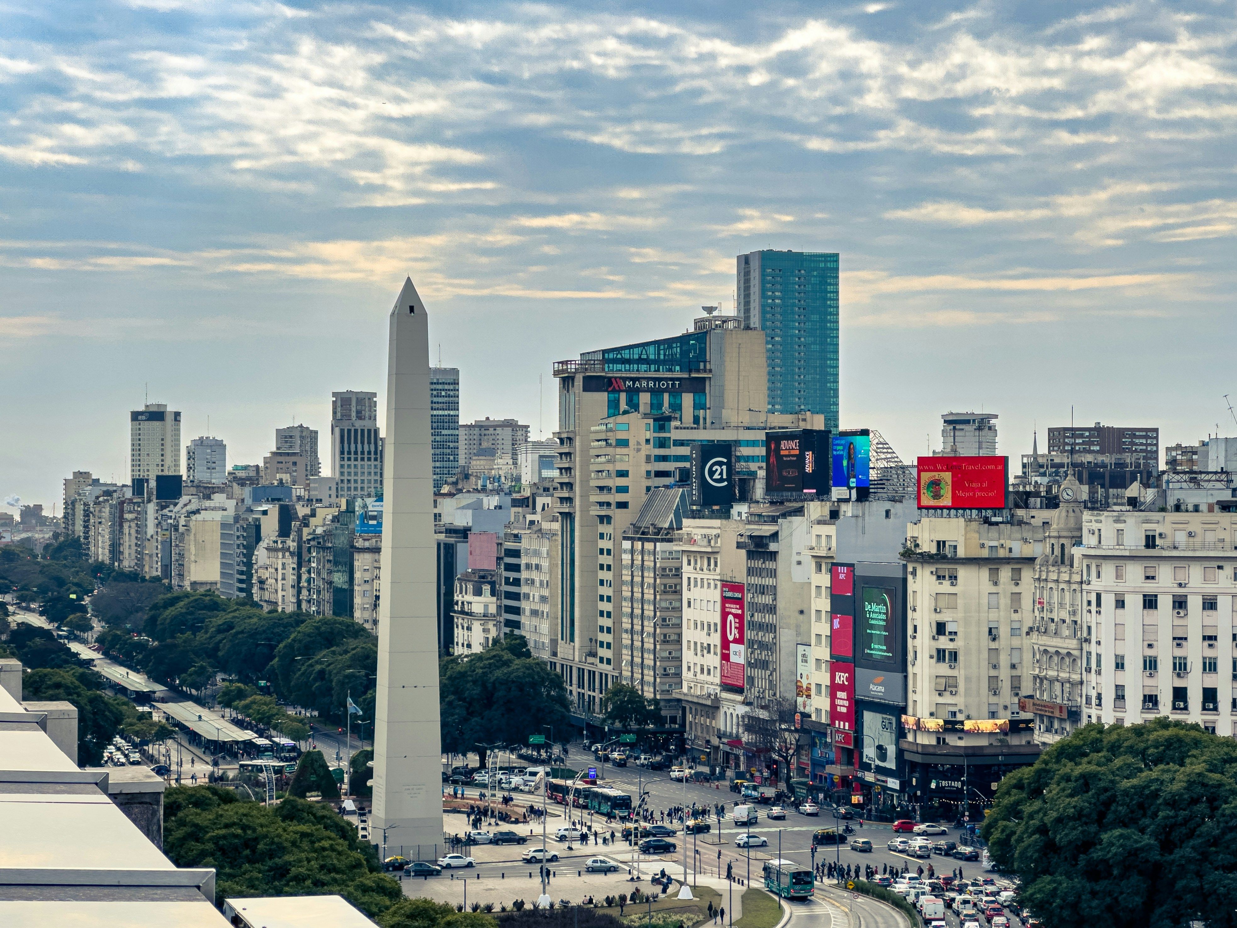 Avenida 9 de Julio mit Obelisco