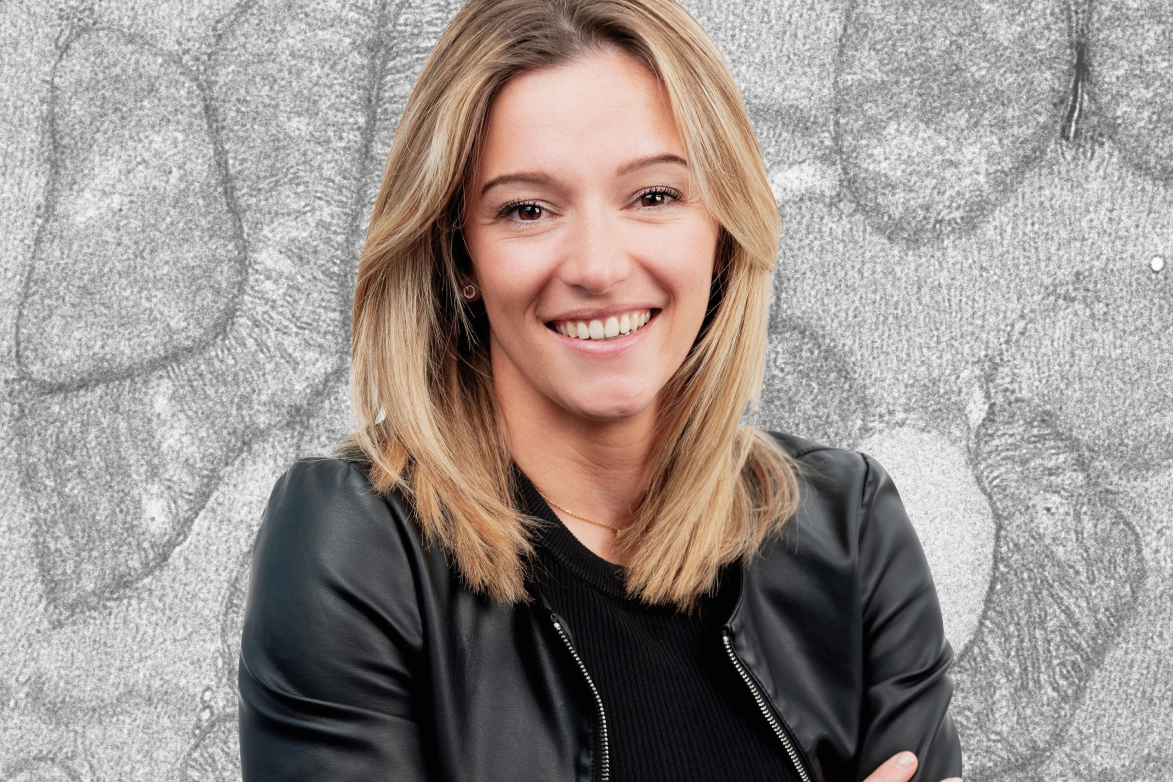 Julie Faitg Headshot