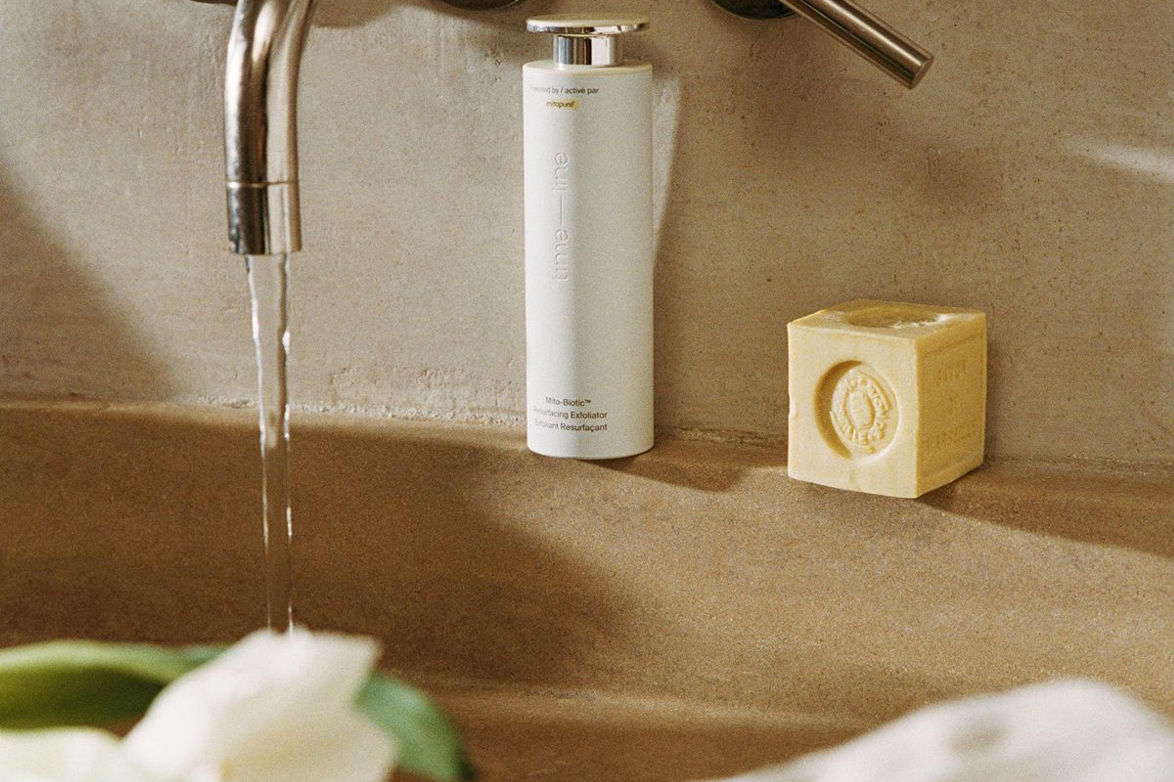 Mito-biotic mitopure Resurfacing exfoliator