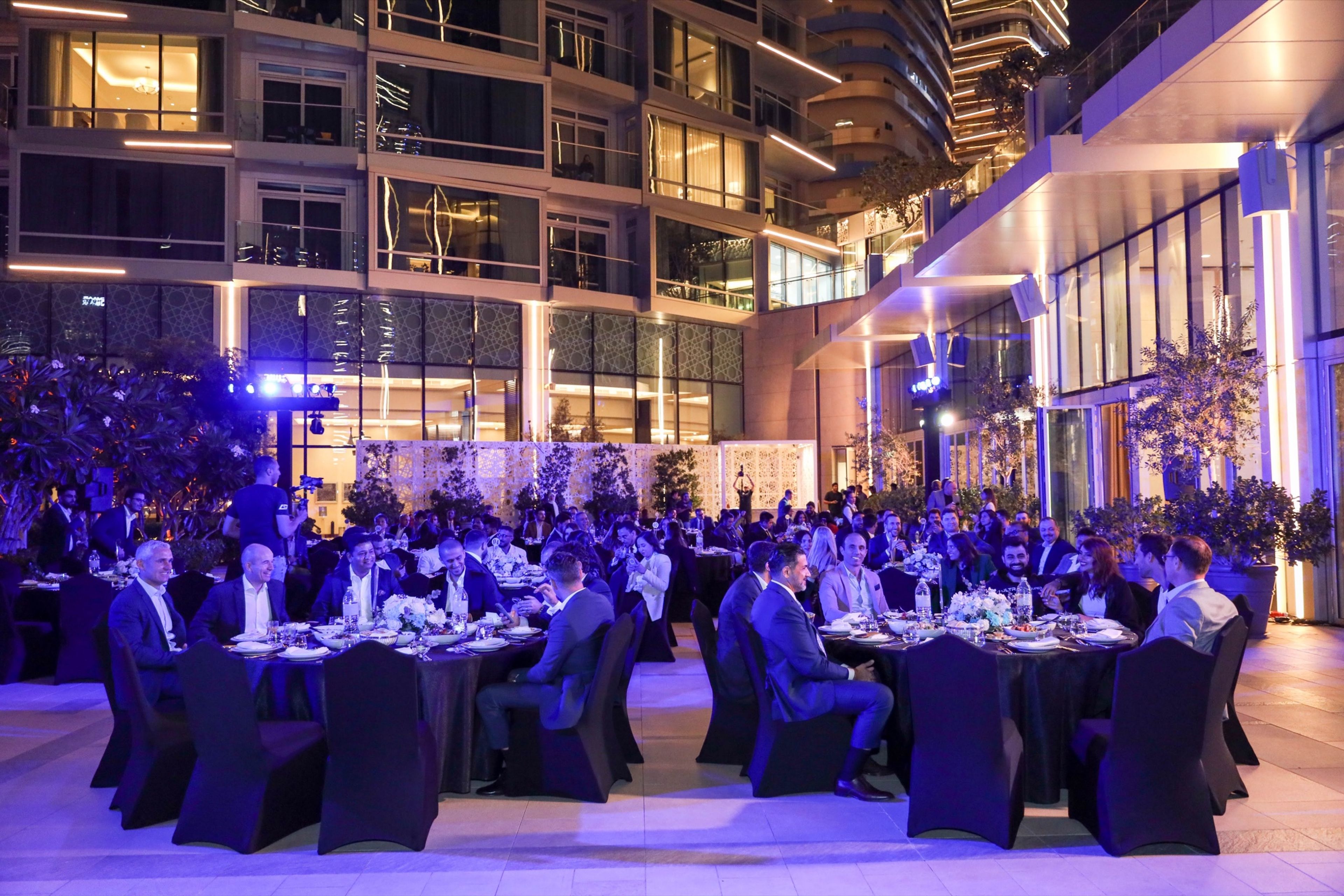 Host an unforgettable gala dinner that builds connections, elevates your brand, and achieves your business goals.
