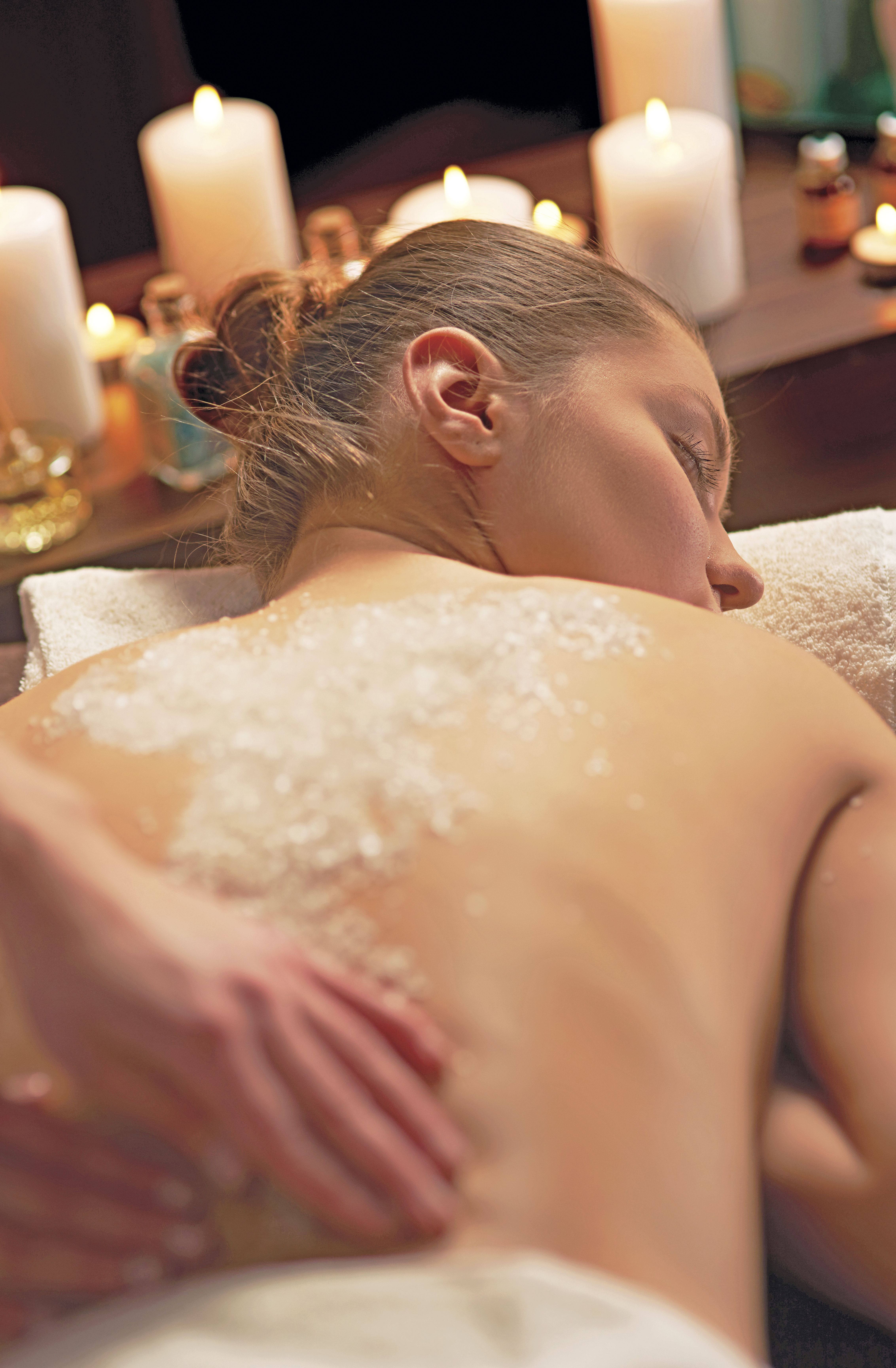 Detox & Exfoliation Ritual: Thermal Salts, Gemstones & Wild Cretan Herbal Oils