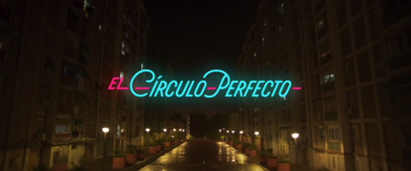 DONUTS - El Círculo Perfecto