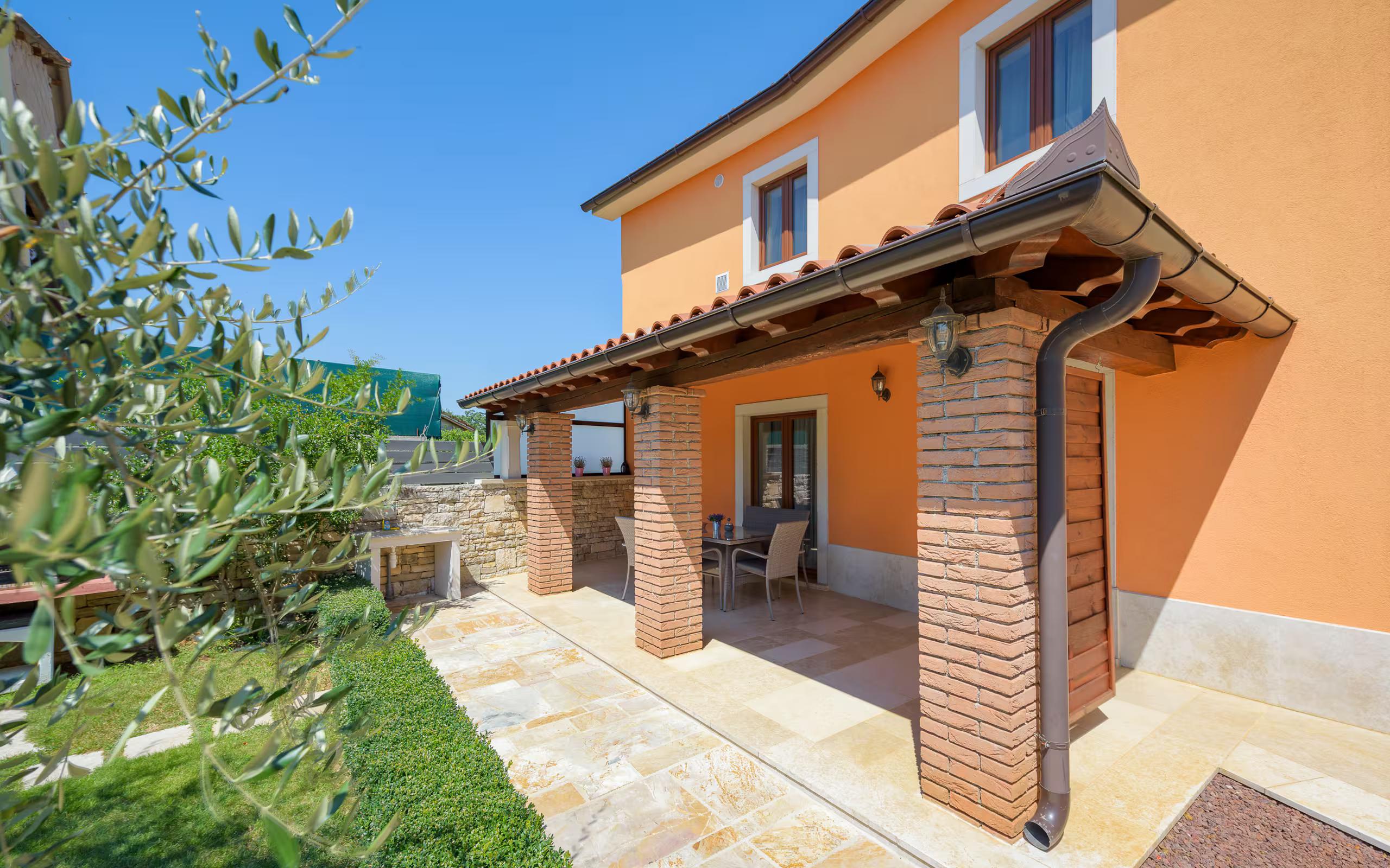 Holiday home Tina