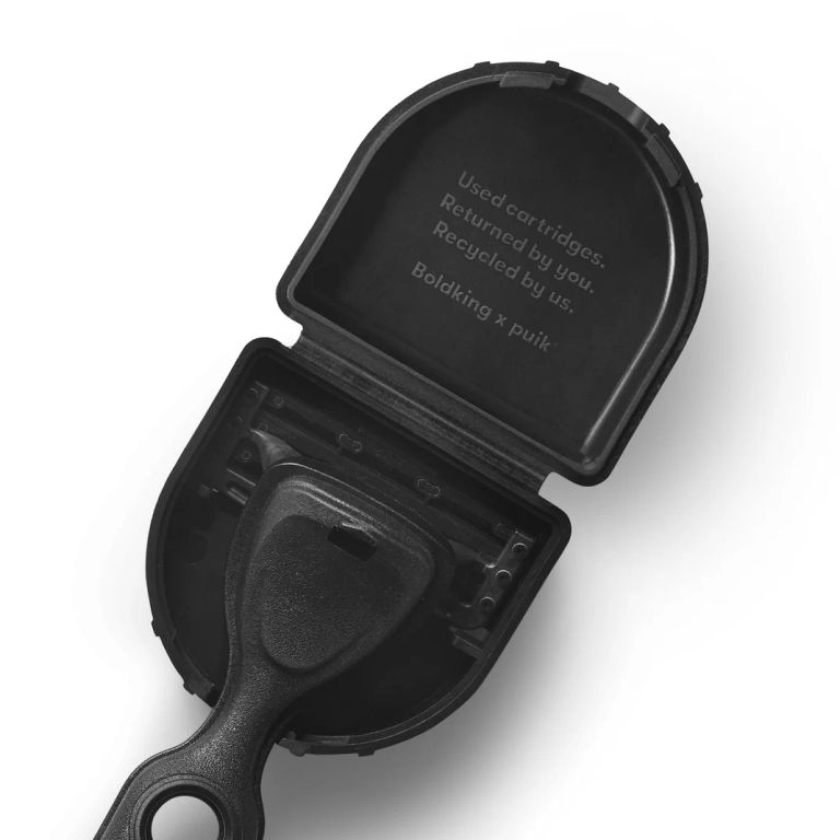 Boldking, Travel Cap