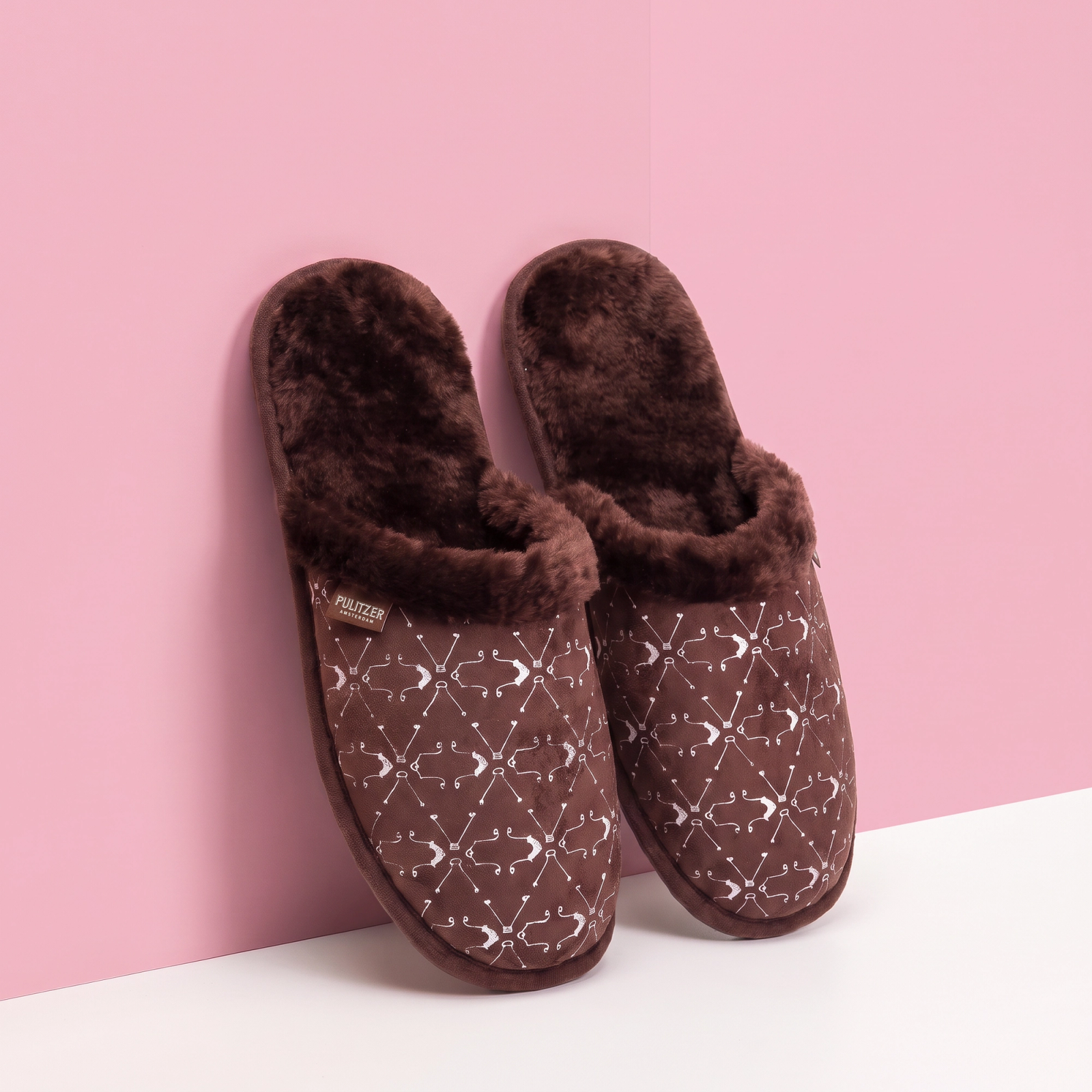 Pulitzer Hotel, Slippers, detail 5