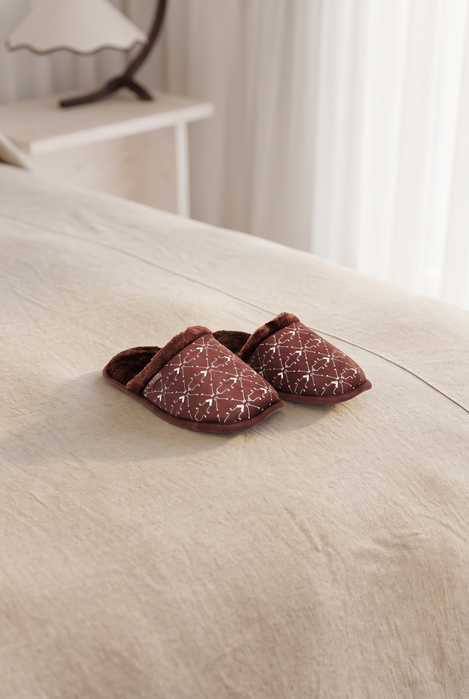 Pulitzer Hotel, Slippers, detail 1