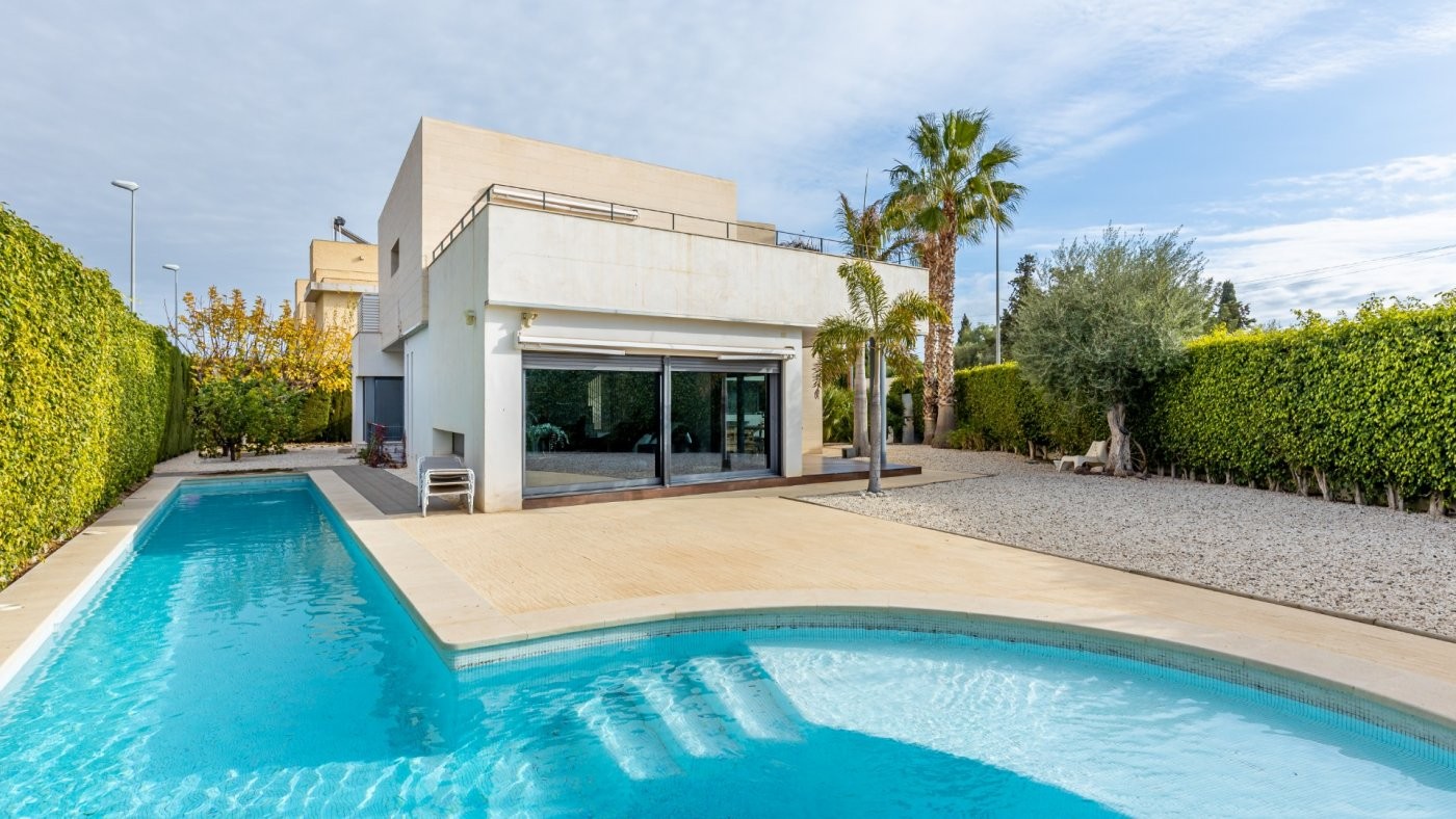 Buy New-Build vs Resale?