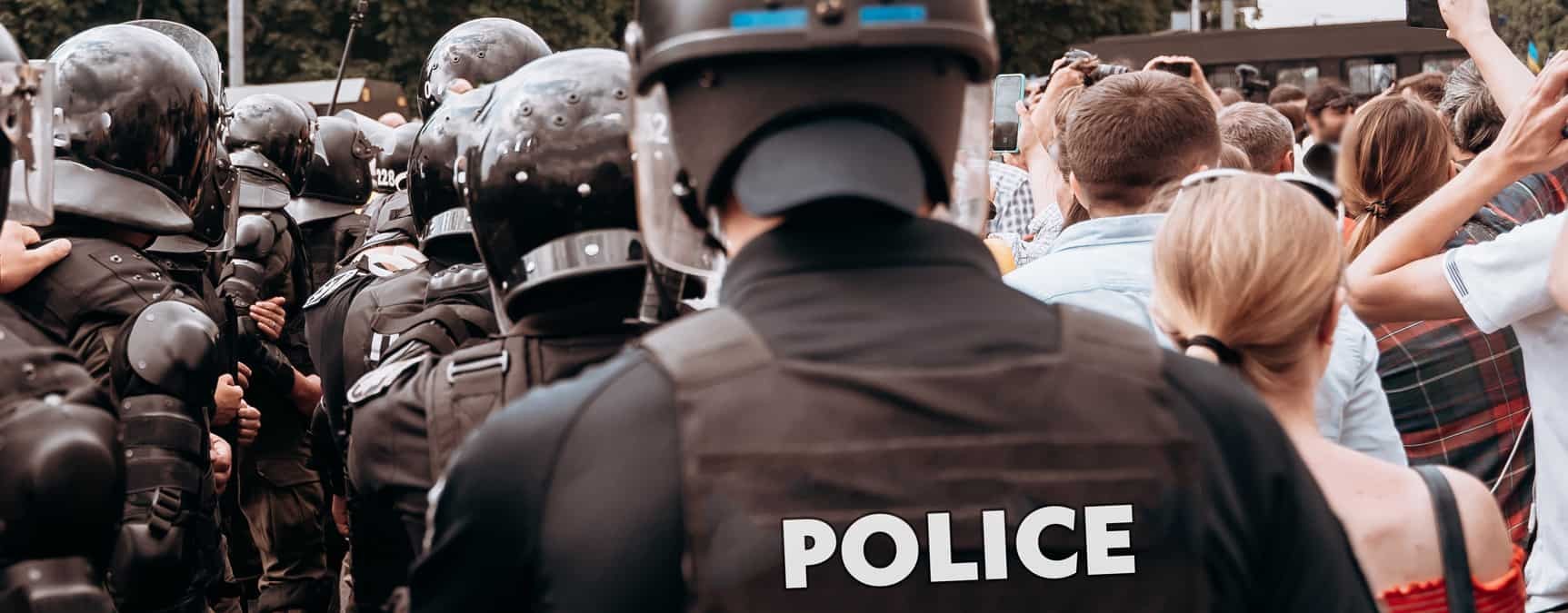 Cover image for School Shooting Threats: Consequences of Swatting and Active Shooter Hoaxes