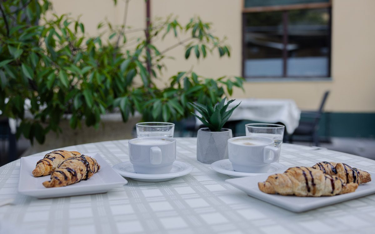 Restaurant & Garden — 2