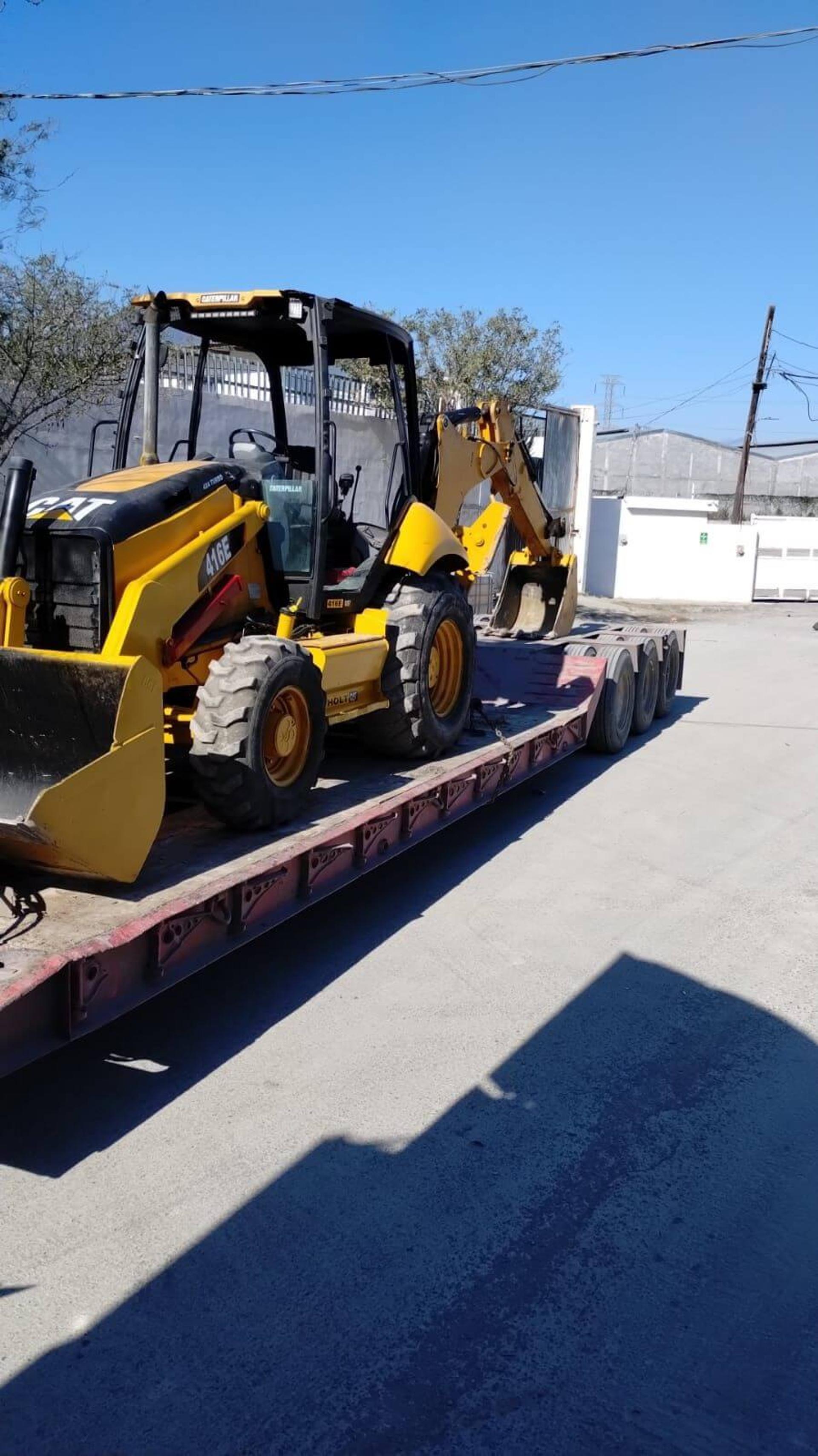 Servicio de Lowboy — PUCSA Maquinaria