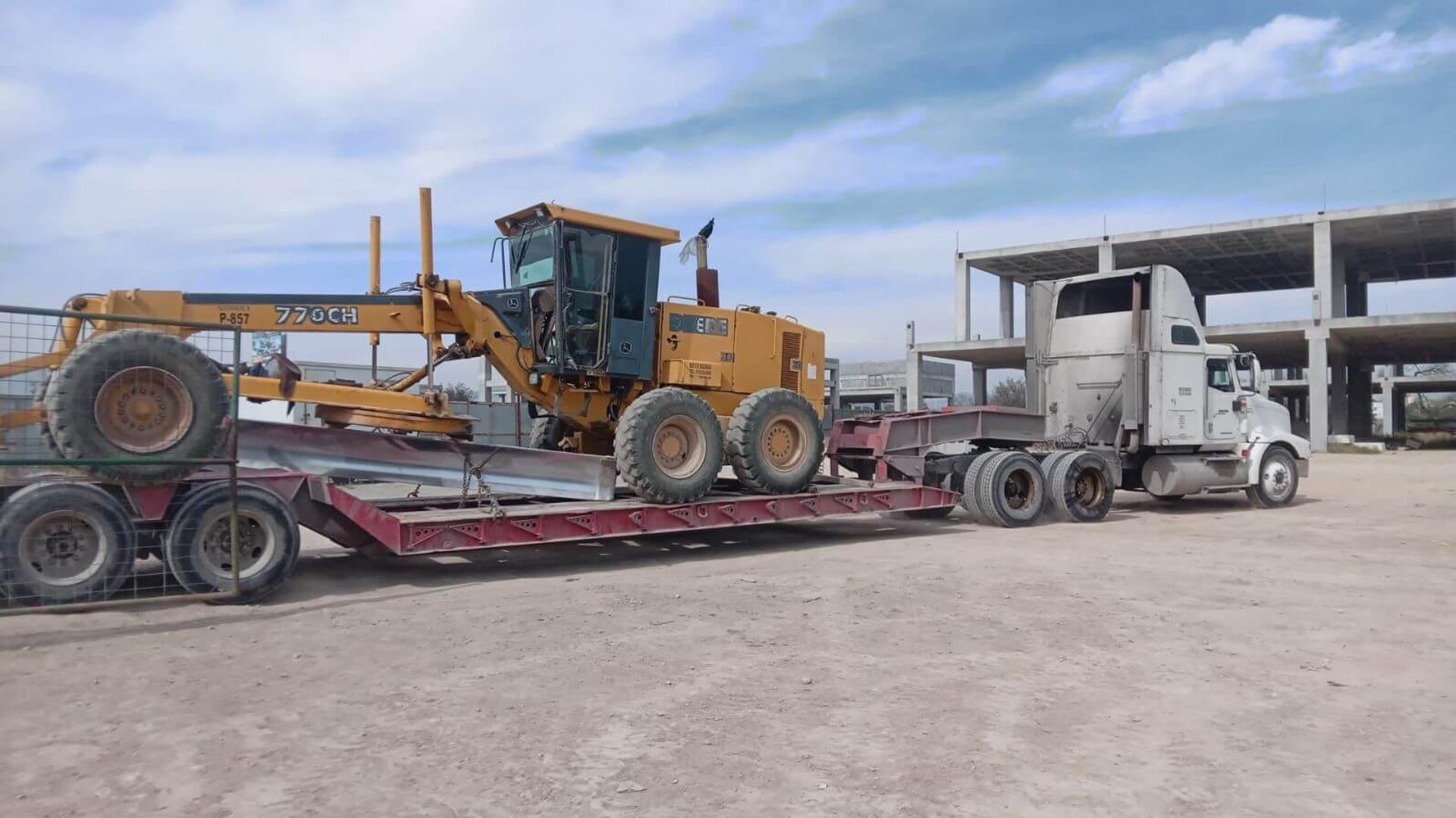 Servicio de Lowboy — PUCSA Maquinaria