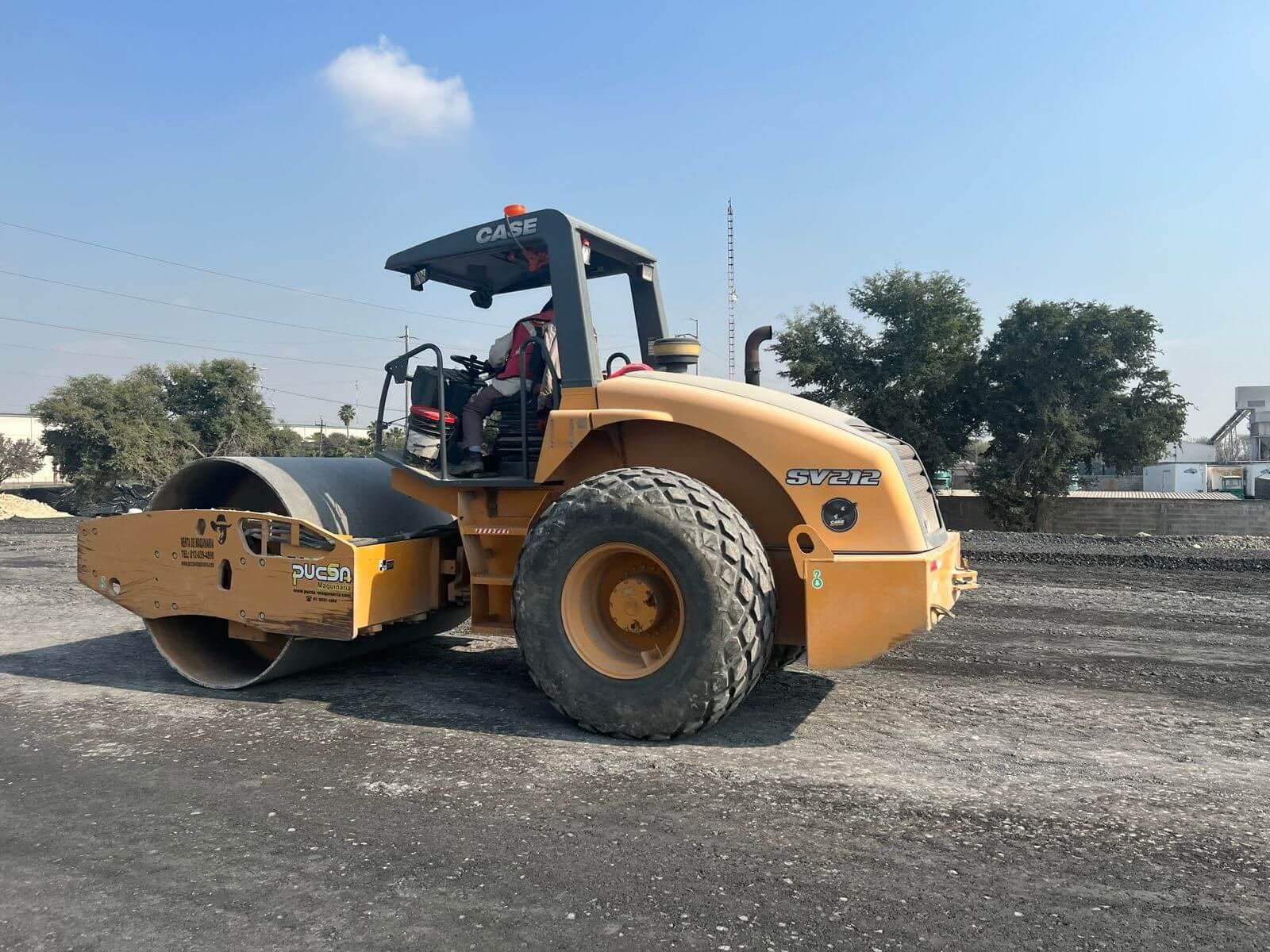 Servicio de rodillo compactador — PUCSA Maquinaria
