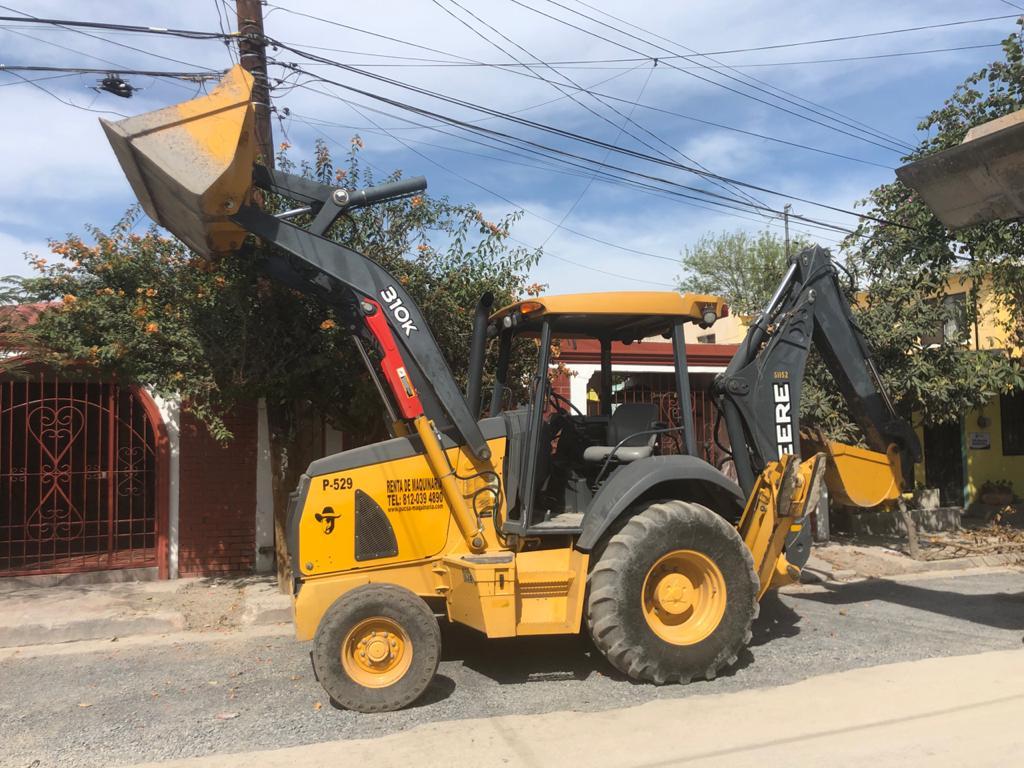Servicio de retroexcavadoras — PUCSA Maquinaria