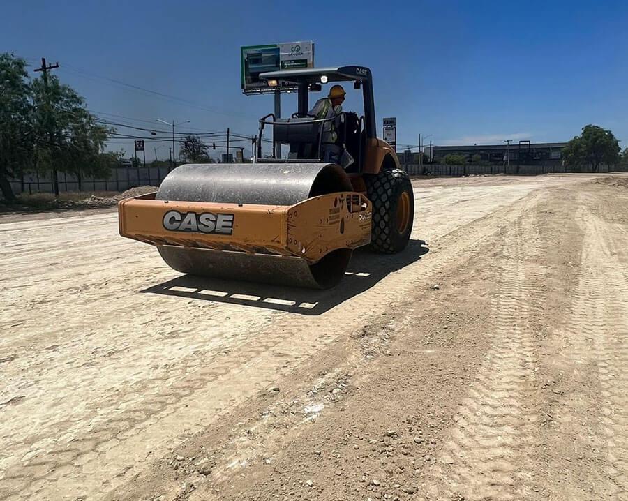 Servicio de rodillo compactador — PUCSA Maquinaria