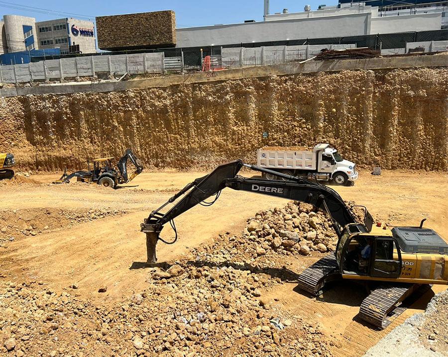 Servicio de excavadoras — PUCSA Maquinaria
