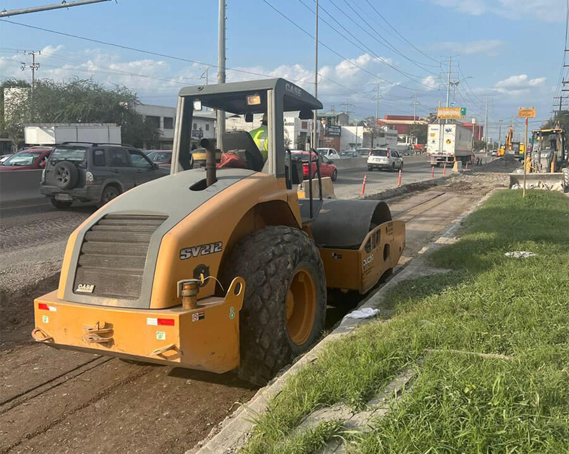 Servicio de rodillo compactador — PUCSA Maquinaria