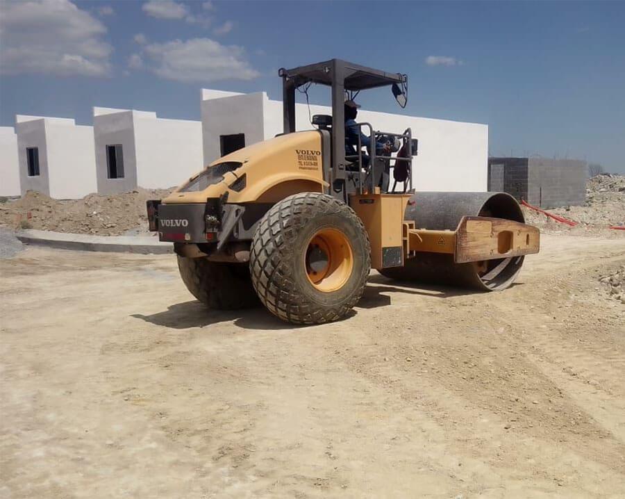 Servicio de rodillo compactador — PUCSA Maquinaria