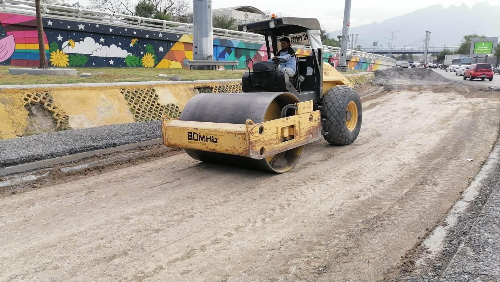 Servicio de rodillo compactador — PUCSA Maquinaria