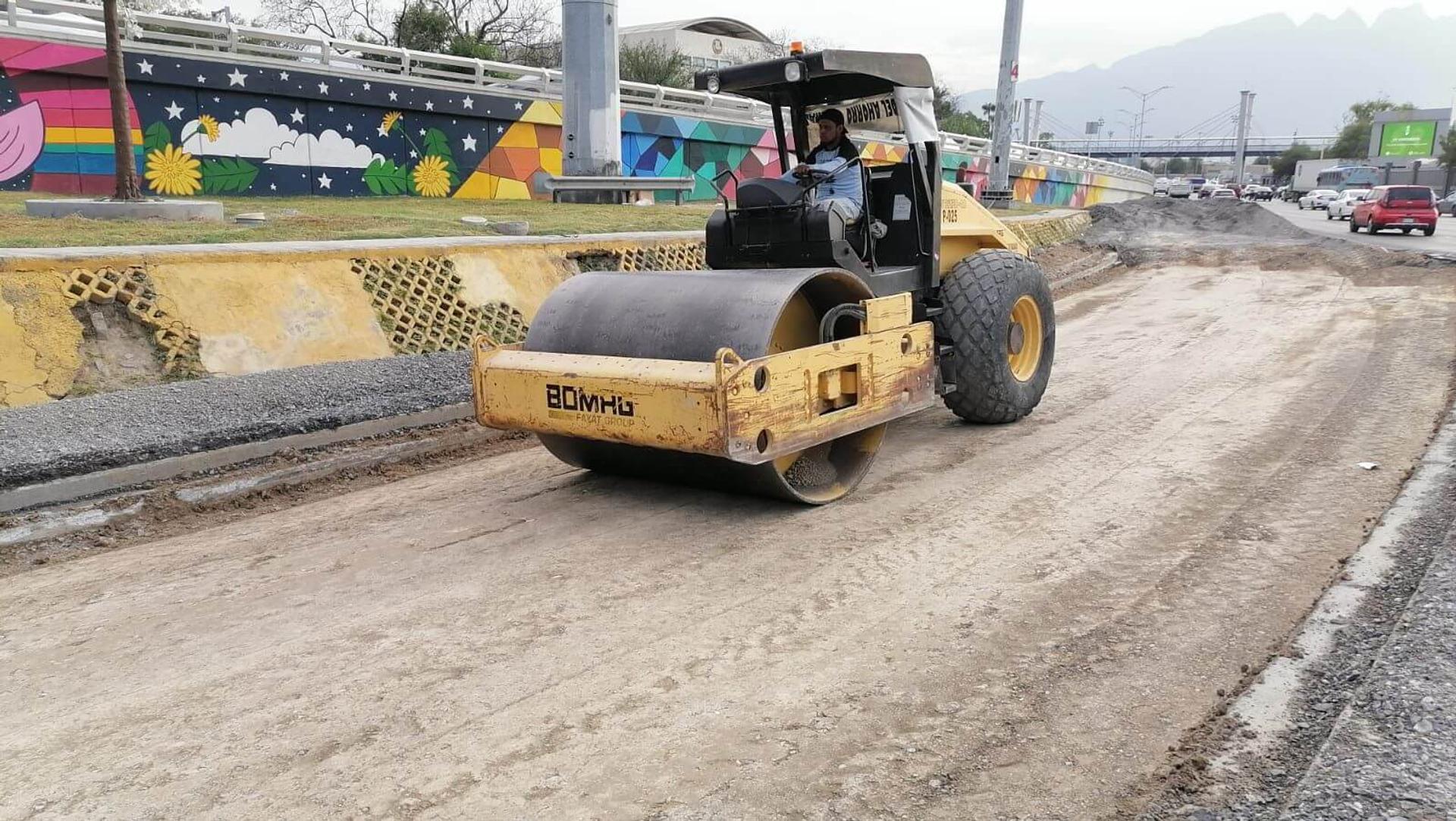 Servicio de rodillo compactador — PUCSA Maquinaria