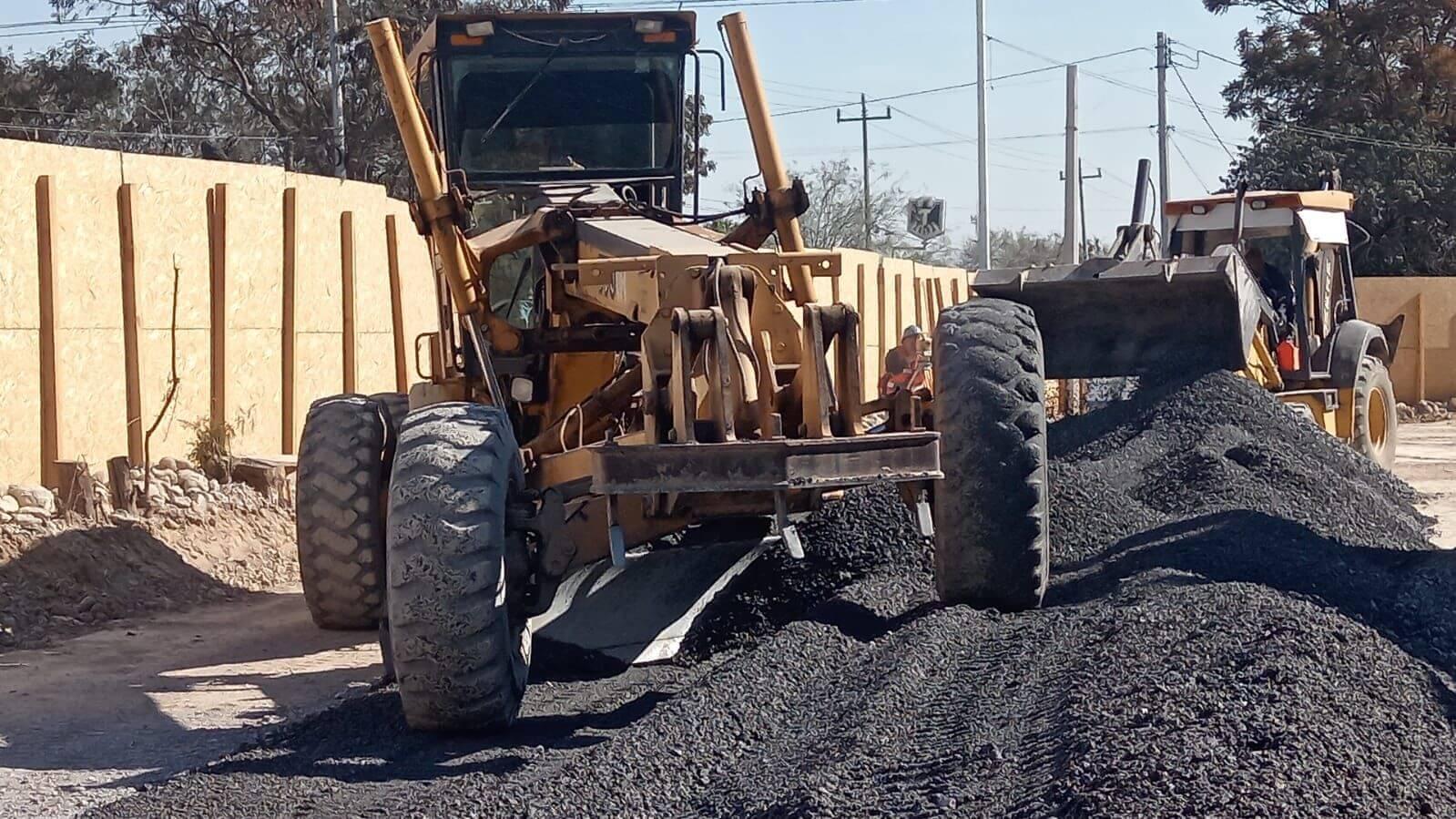 Servicio de rodillo compactador — PUCSA Maquinaria