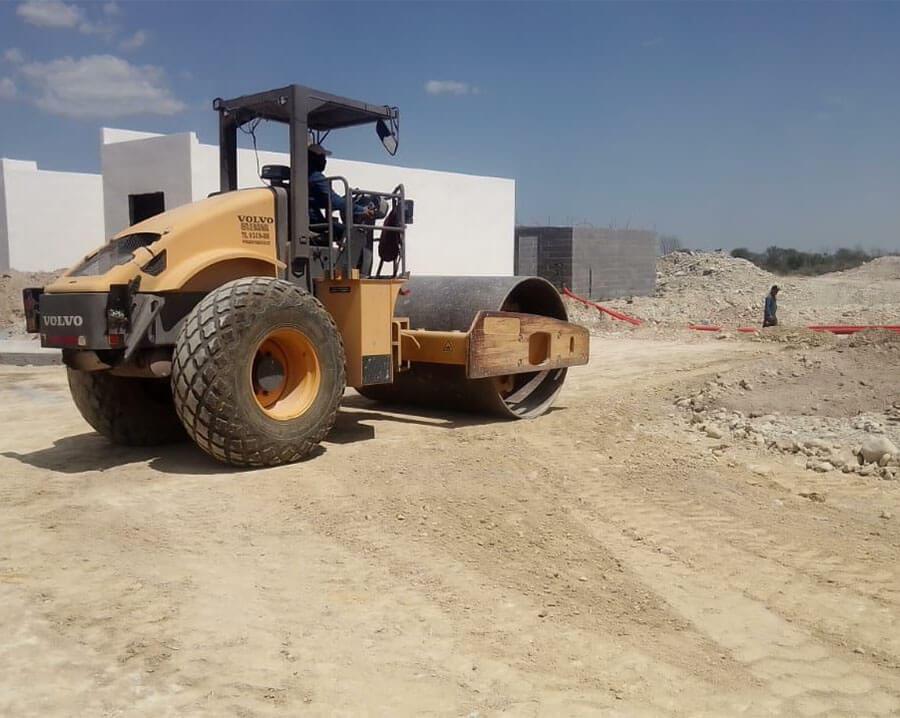 Servicio de rodillo compactador — PUCSA Maquinaria