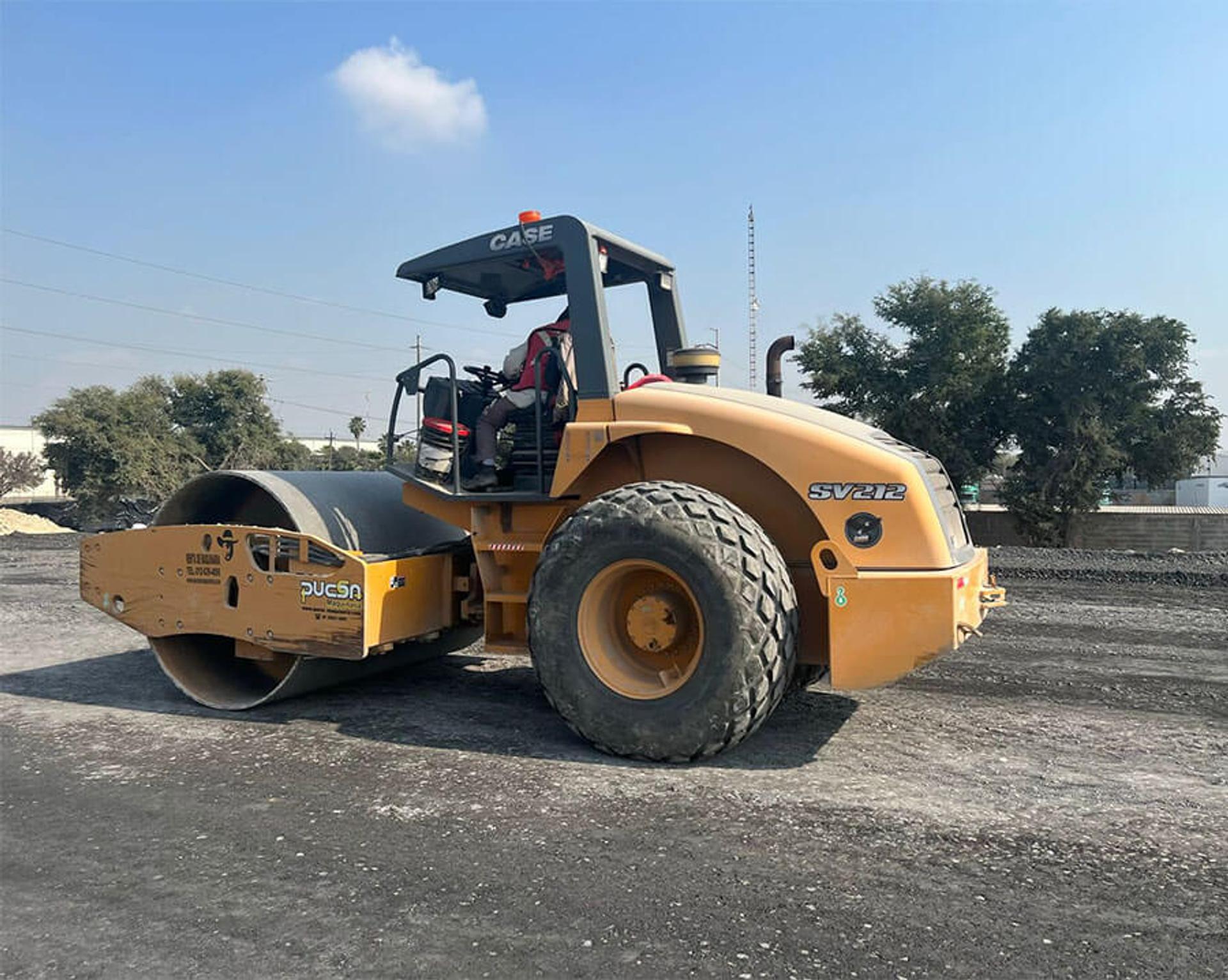 Servicio de rodillo compactador — PUCSA Maquinaria