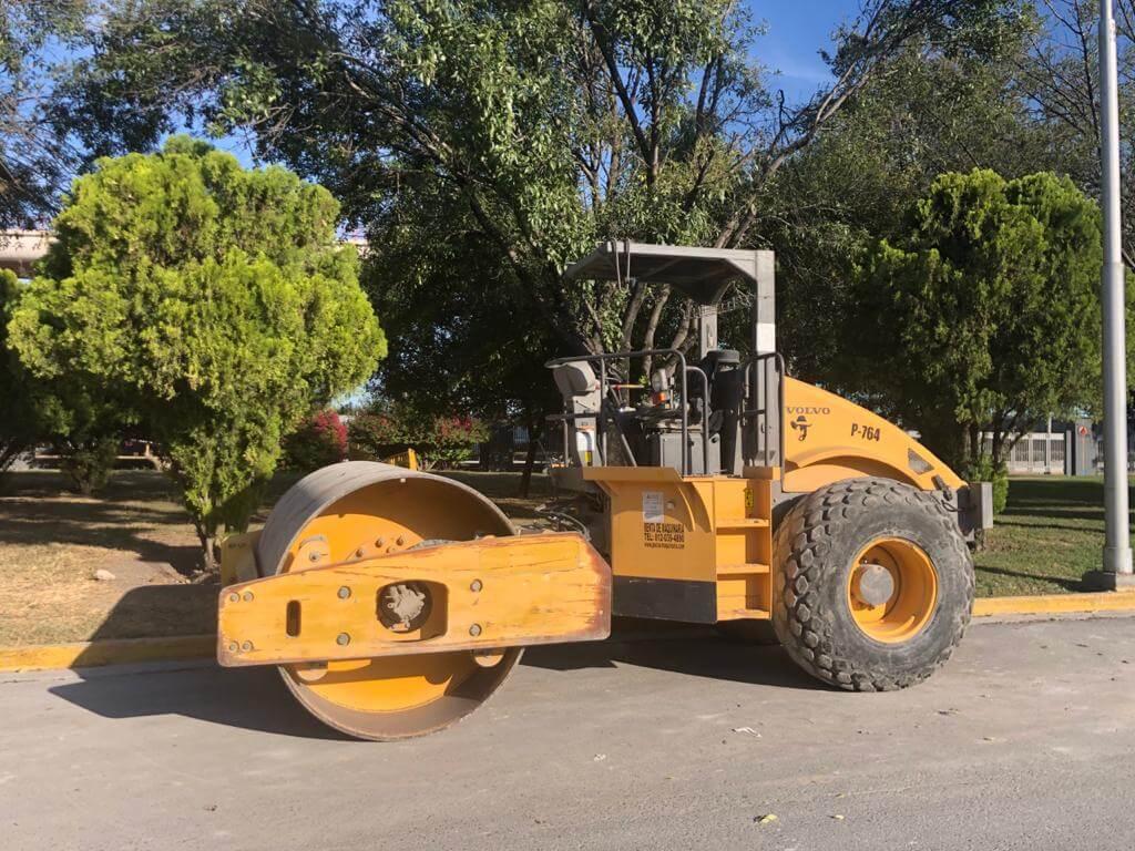 Servicio de rodillo compactador — PUCSA Maquinaria