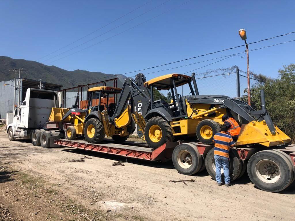 Servicio de Lowboy — PUCSA Maquinaria