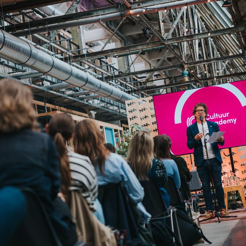 Pogingen tot contact - Jibbe Willems