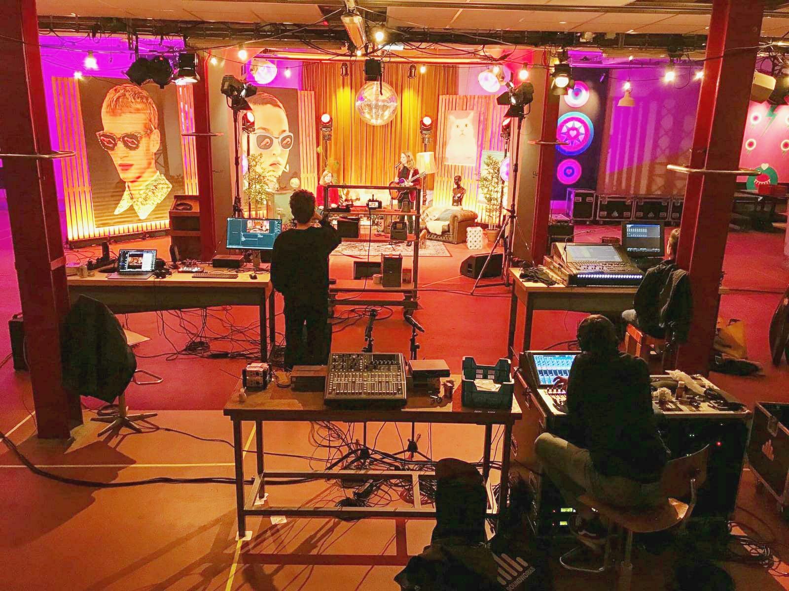 Foto van een livestream set-up