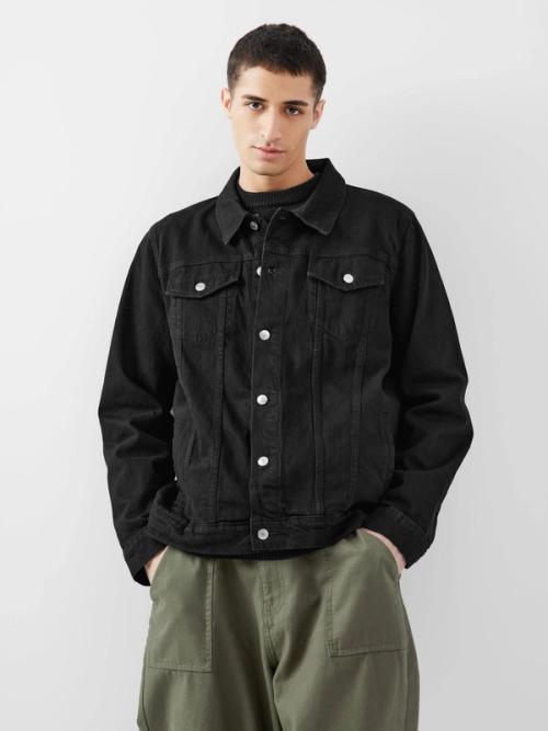 Jacket on-model layered outfit photography — menswear ecommerce GoPackshot