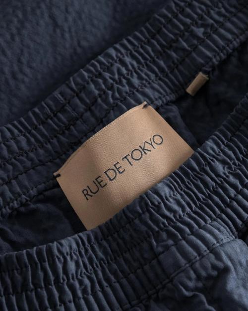 Sweater detail close-up photography showing texture — womenswear studio GoPackshot