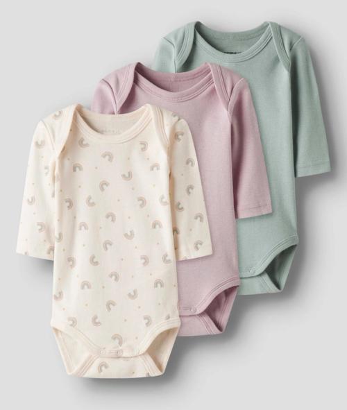 Kids bodysuit set packshot on white background — childrenswear ecommerce GoPackshot