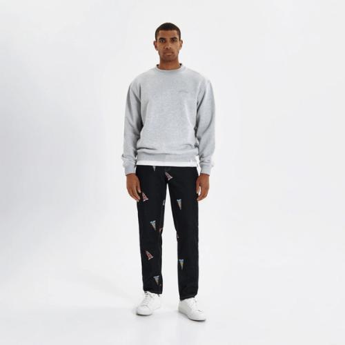 Sweatshirt on-model full-body photography — menswear ecommerce GoPackshot