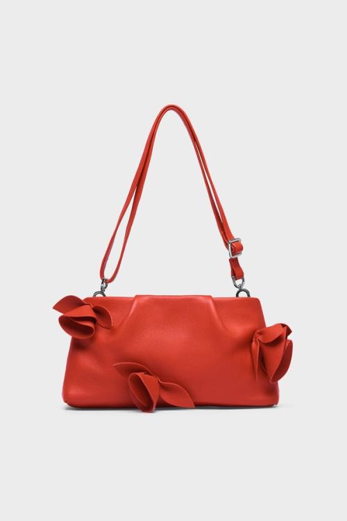 Shoulder bag with floral applique packshot — GoPackshot studio