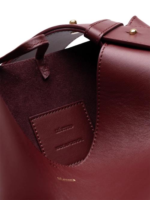 Tote bag interior detail close-up — ecommerce GoPackshot studio