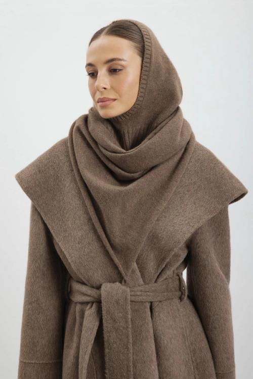 Coat on-model close-up photography — womenswear ecommerce studio GoPackshot