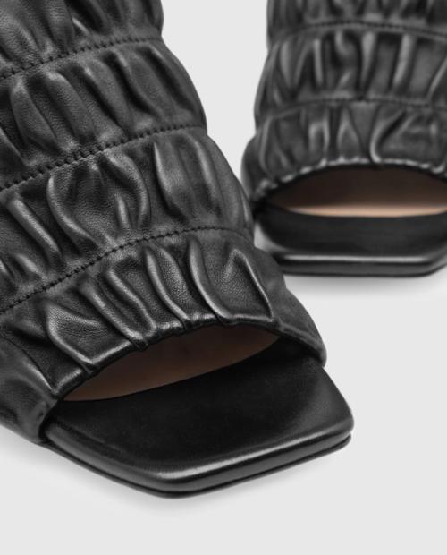 Mule front detail close-up showing ruched texture — product photography GoPackshot