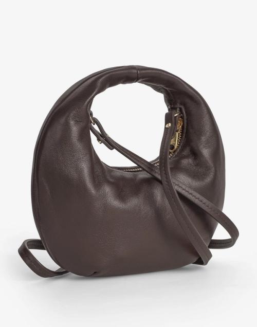 Mini round handbag packshot — ecommerce small bag GoPackshot studio