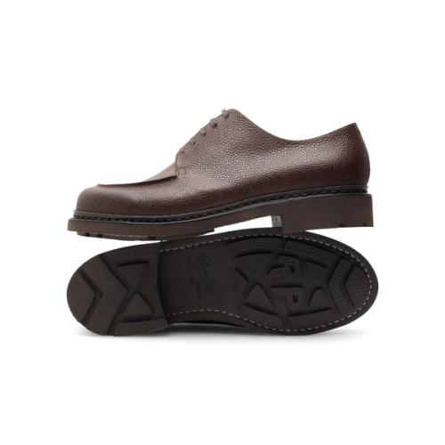 Derby shoe side and sole dual-view packshot — ecommerce photography GoPackshot