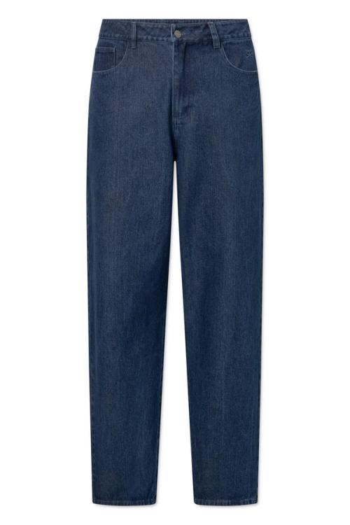 Jeans flat-lay on white background — ecommerce studio GoPackshot