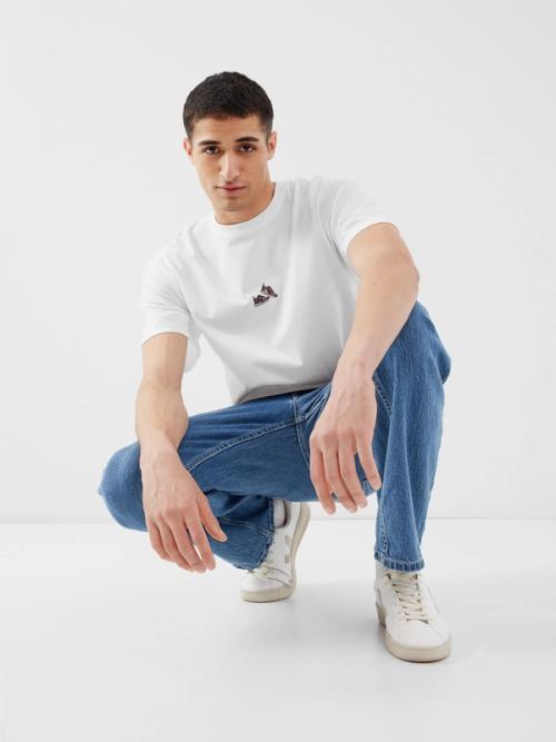 Jeans on-model dynamic pose — denim studio GoPackshot