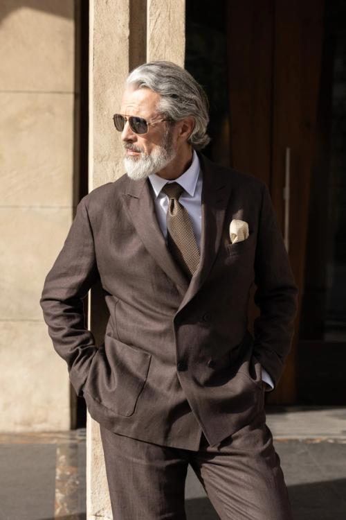 Blazer editorial lifestyle photography outdoors — menswear GoPackshot