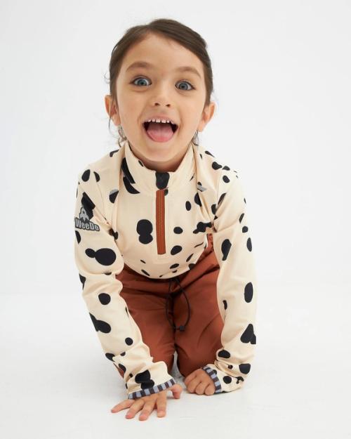 Kids top and pants outfit on-model photography — childrenswear ecommerce GoPackshot